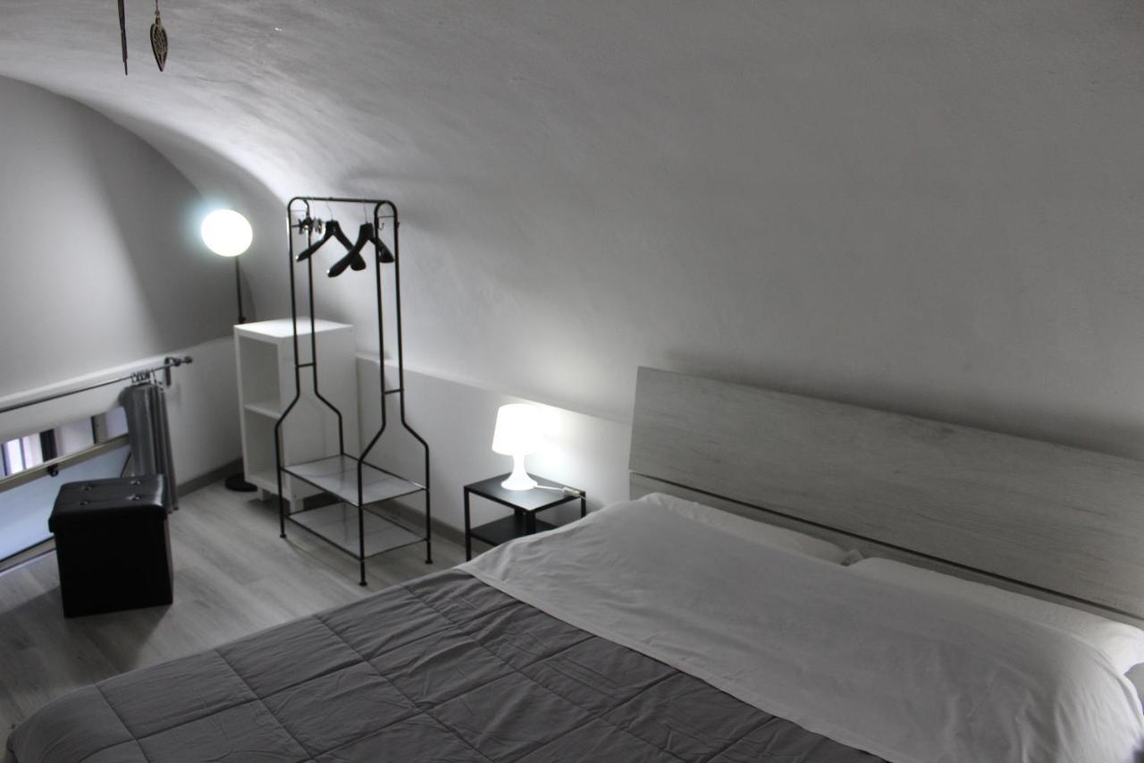 La Casa Di Karola Apartment Catania Luaran gambar