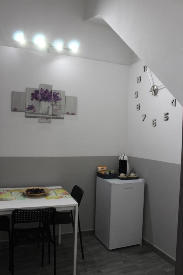 La Casa Di Karola Apartment Catania Luaran gambar