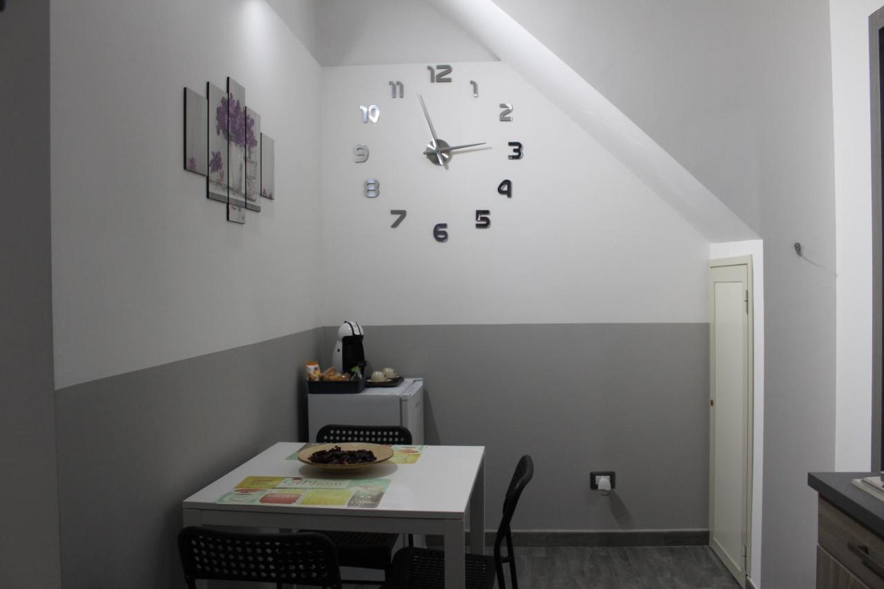 La Casa Di Karola Apartment Catania Luaran gambar