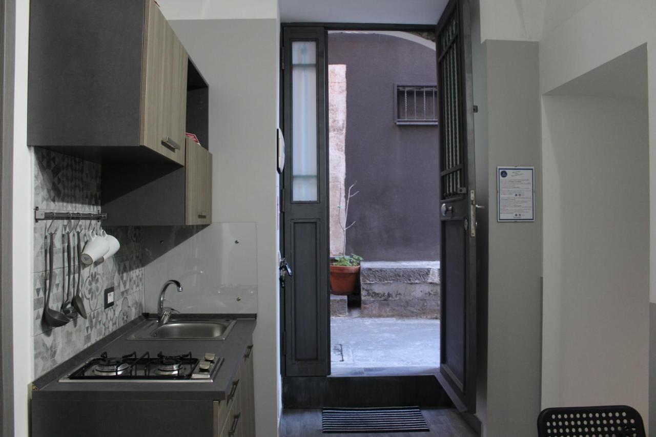La Casa Di Karola Apartment Catania Luaran gambar