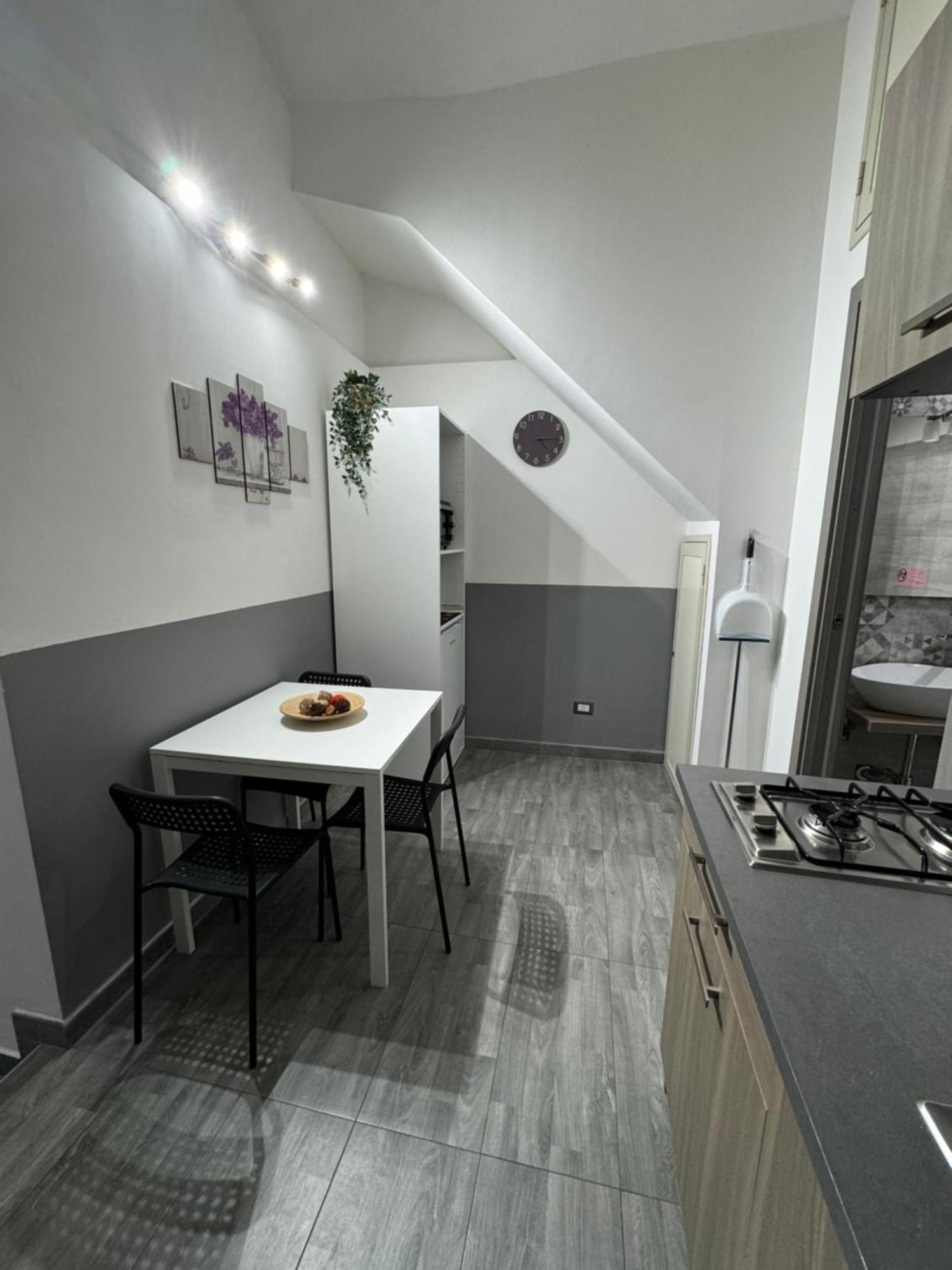 La Casa Di Karola Apartment Catania Luaran gambar